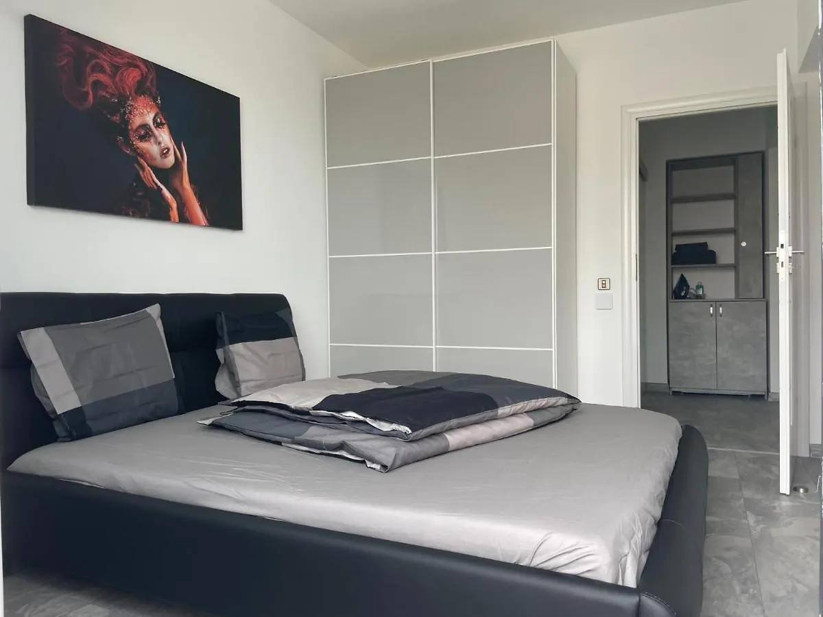 Marvelous 4 Room Penthouse Rooftop Terrace W14+W15 Bukarest Rumänien