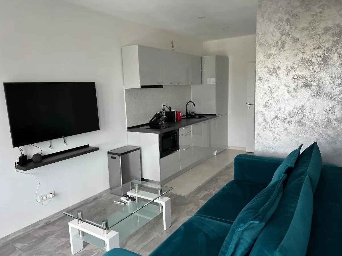 Marvelous 4 Room Penthouse Rooftop Terrace W14+W15 Bukarest Rumänien