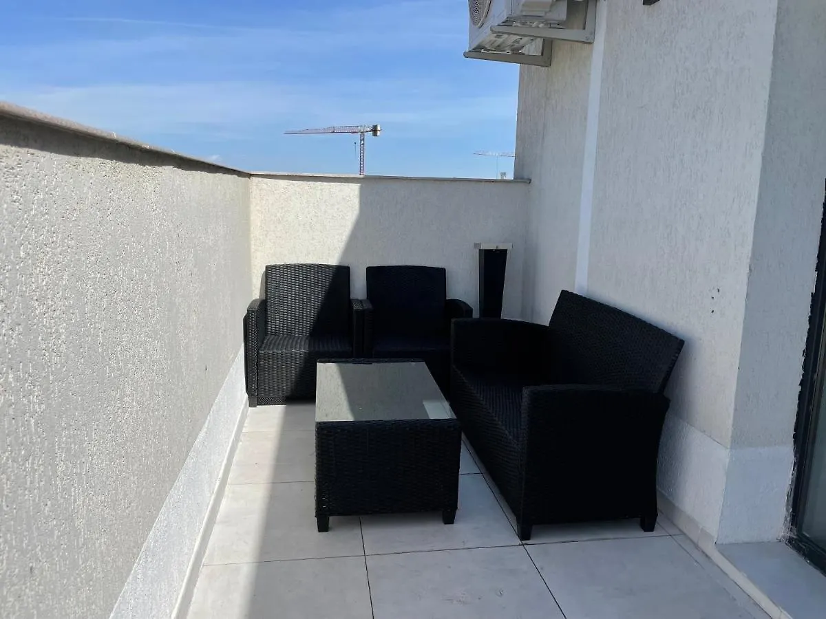 Lägenhet Marvelous 4 Room Penthouse Rooftop Terrace W14+W15 Bukarest