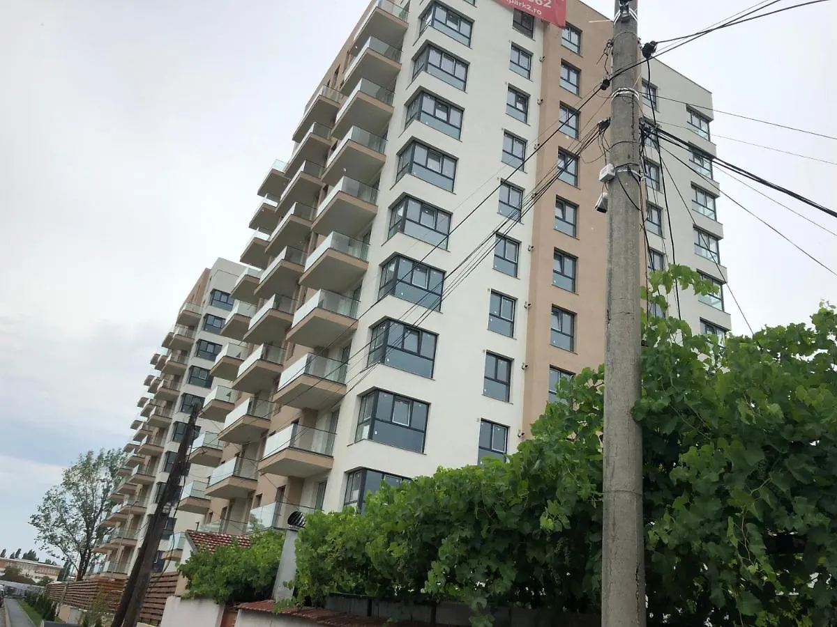Marvelous 4 Room Penthouse Rooftop Terrace W14+W15 contacts
